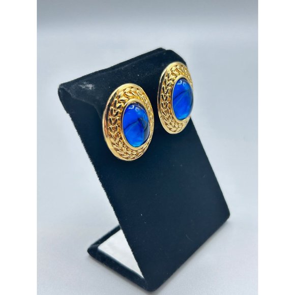 TRIFARI TM Blue Cabochon Earrings Elegant Oval Clip On Plastic Acrylic Stones - Picture 2 of 8